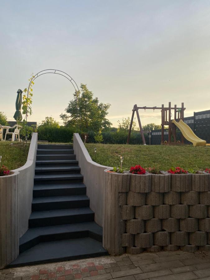 Schoene Grosse Ferienwohnung Im Mittelrheintal Nahe Loreley Bornich Esterno foto